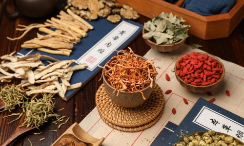 中药细辛多少钱一公斤-中药细辛有什么作用呢-中药细辛有什么作用与功效,中国中药细辛有什么作用网站